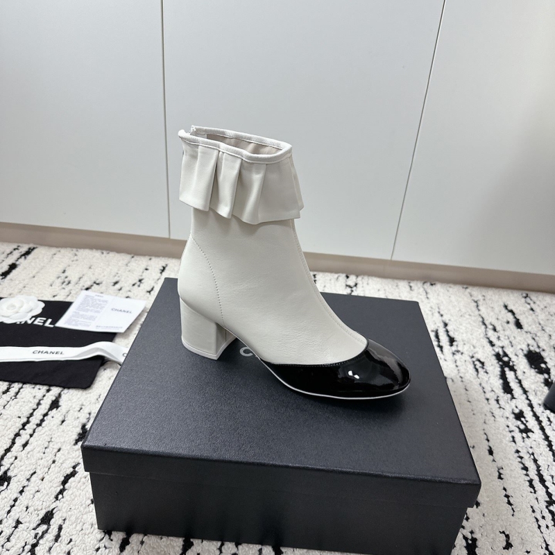 Ch**el boots